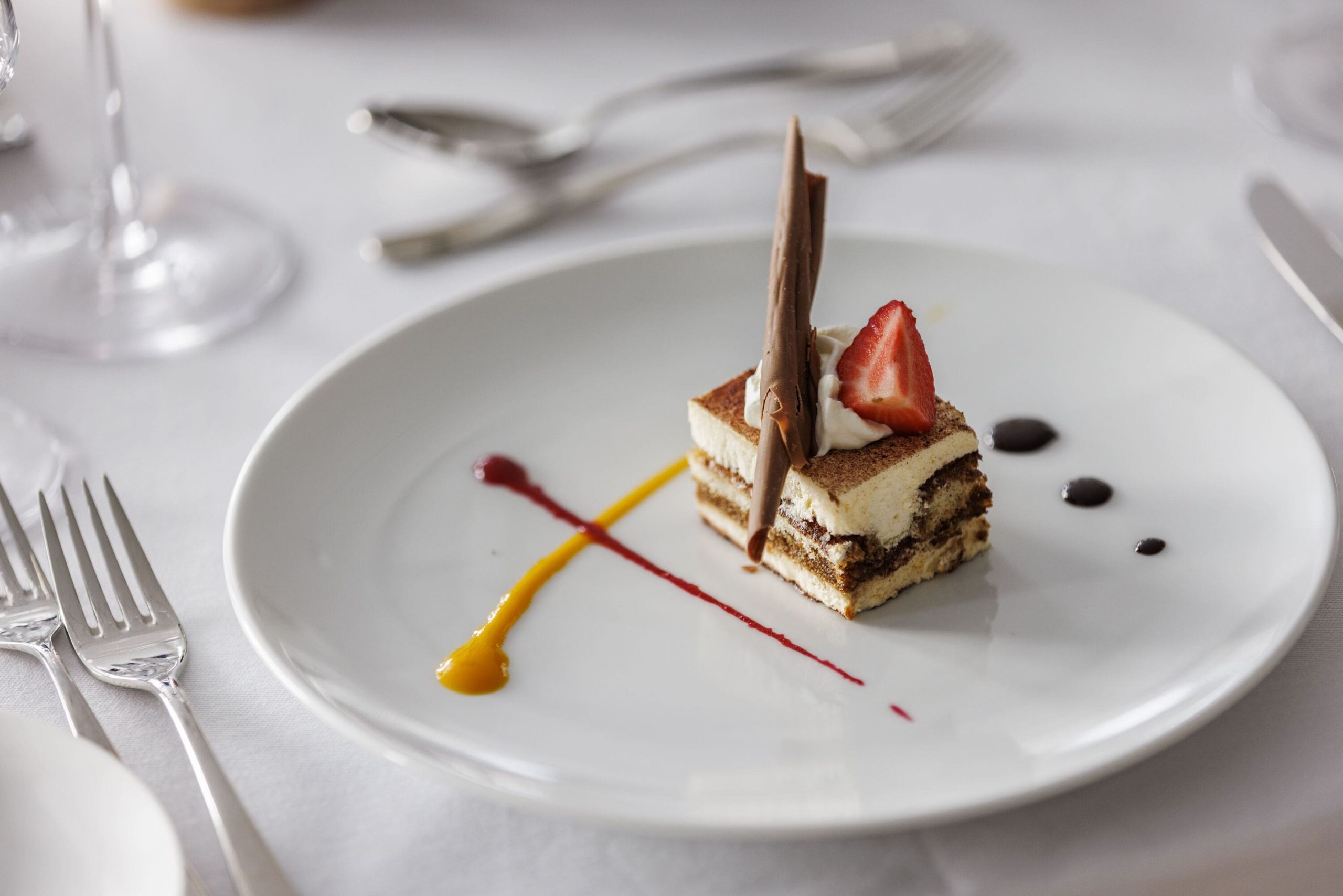 Immersive Dining Experiences