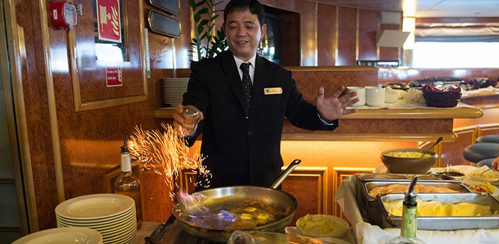 Immersive Dining Experiences